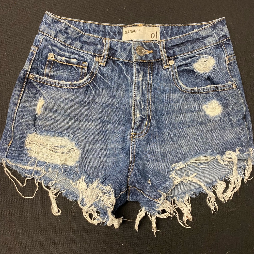 Garage shorts